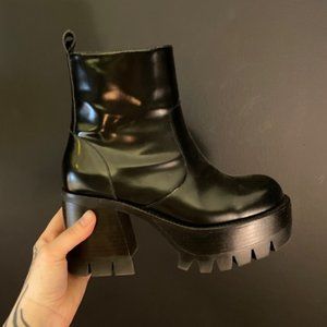 Jeffrey Campbell Quavo Platform Booties - size 7.5 black leather